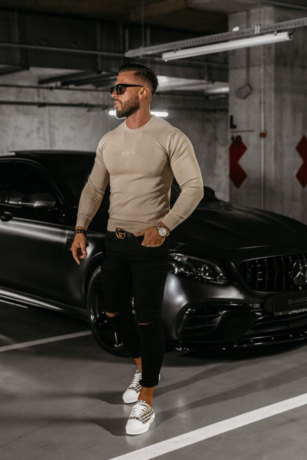 Gegossener Pullover
