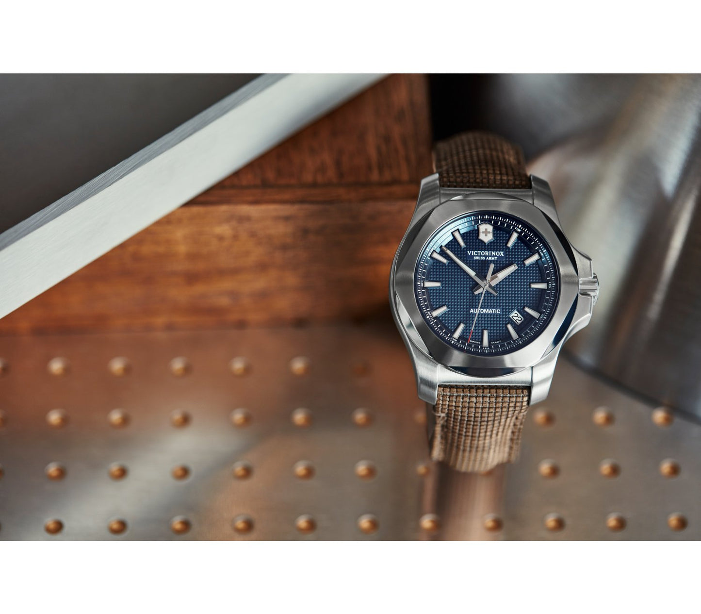 Victorinox I.N.O.X. Mechanical óra