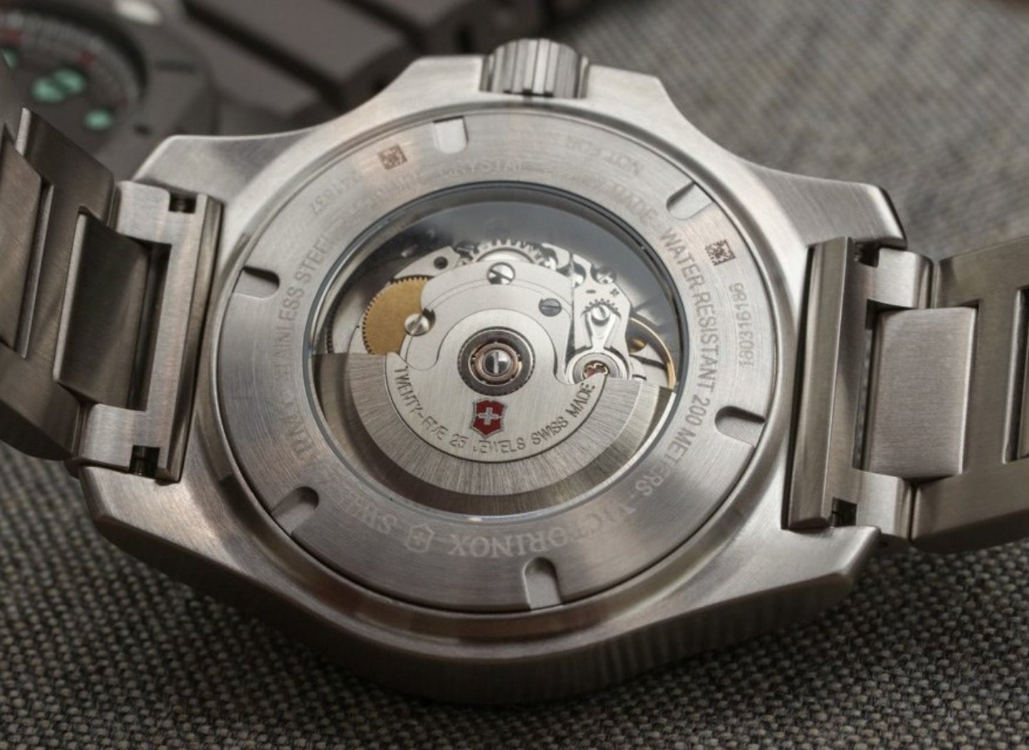 Victorinox I.N.O.X. Automata óra