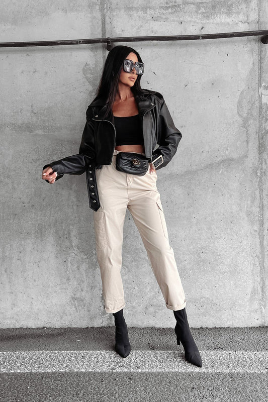 Olavoga Zelia nadrág