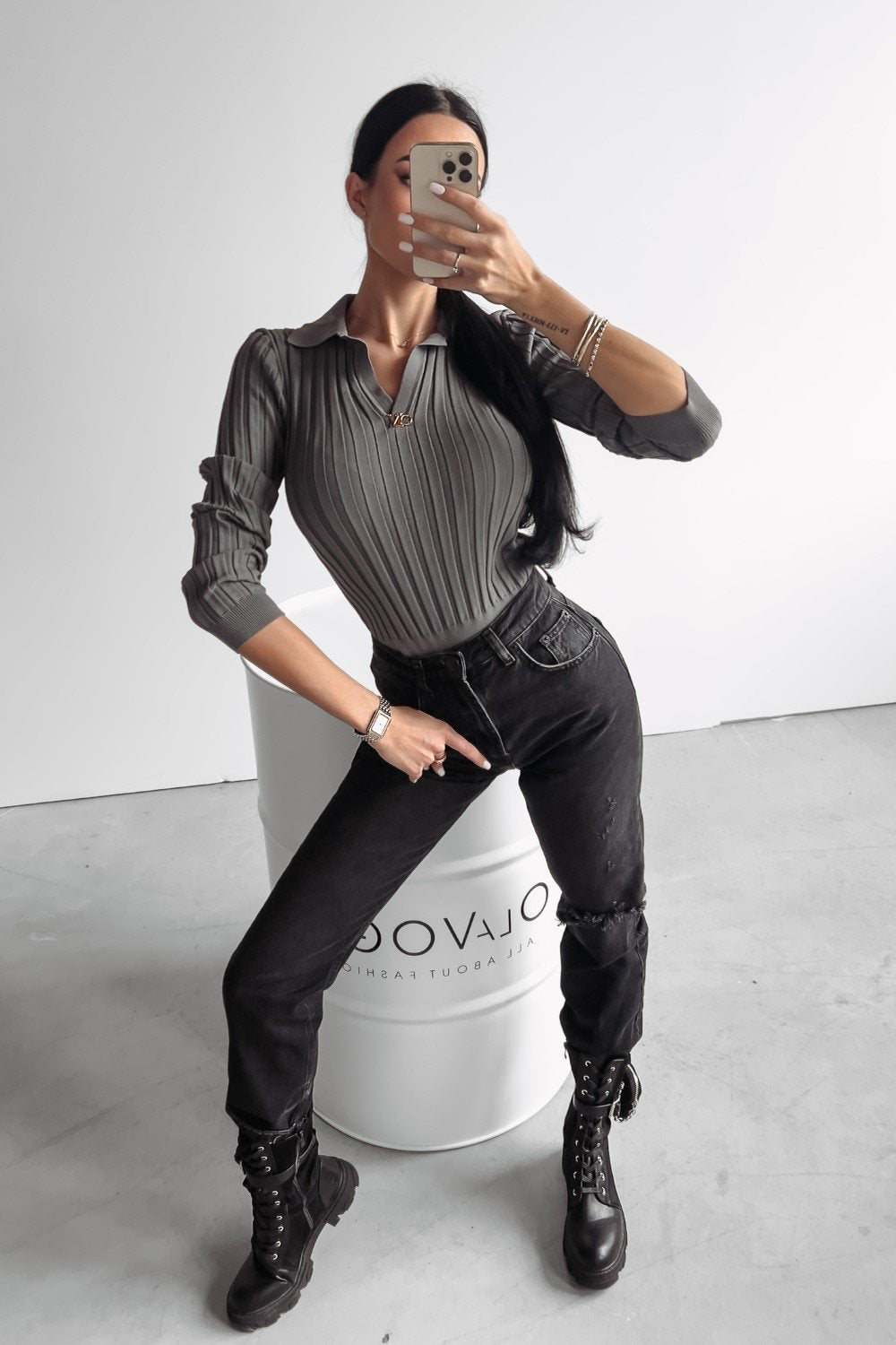 Olavoga Anabel felső
