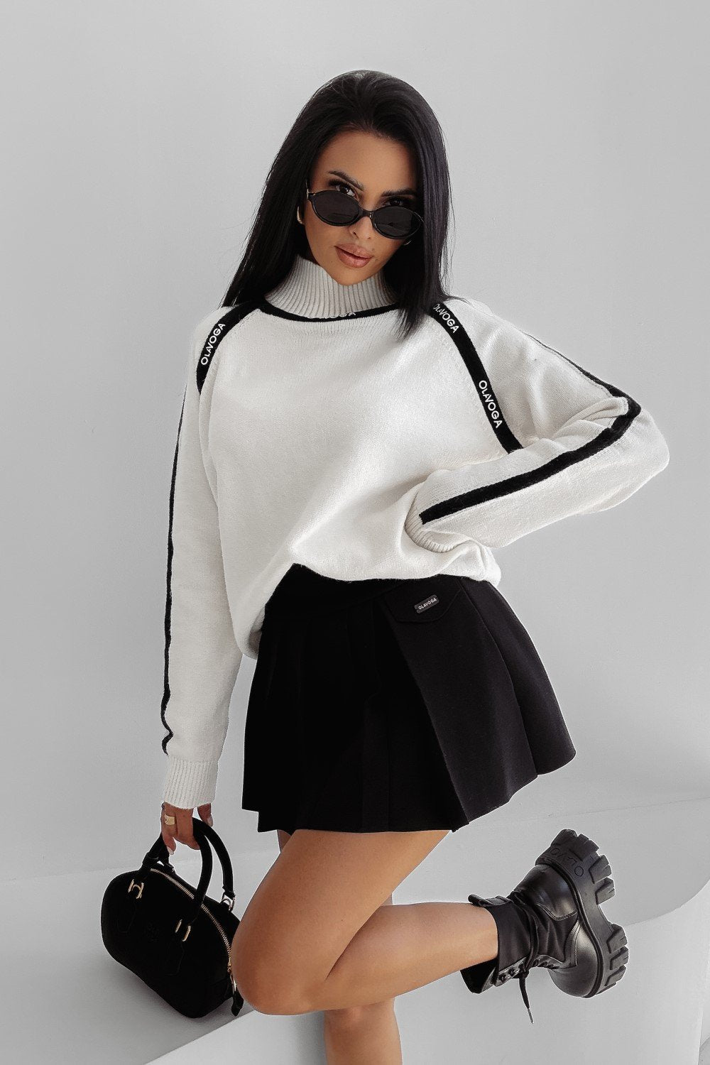 Olive WINTOR sweater