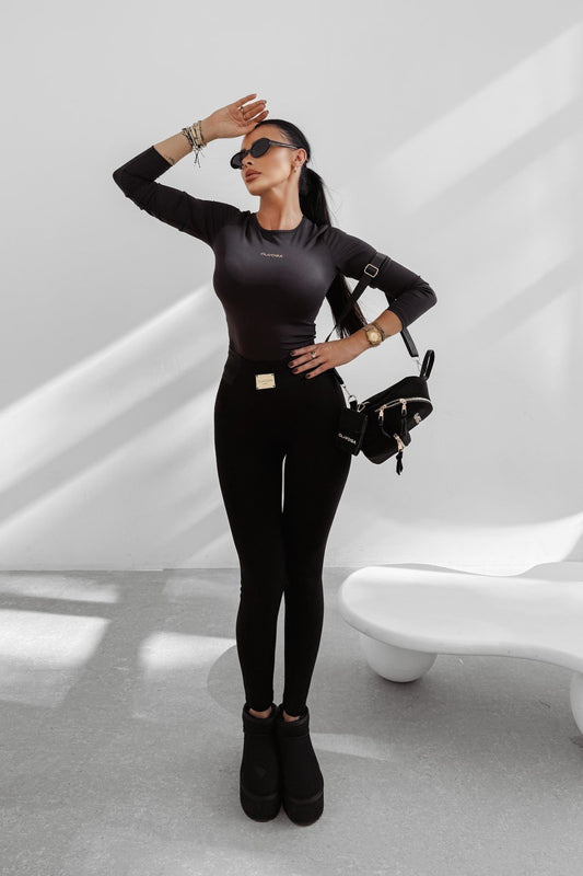 Olavoga Simbi hosszú ujjú felsõ