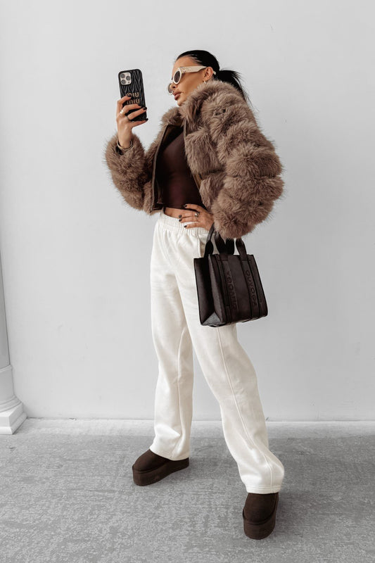 Olavoga Lanika dzseki