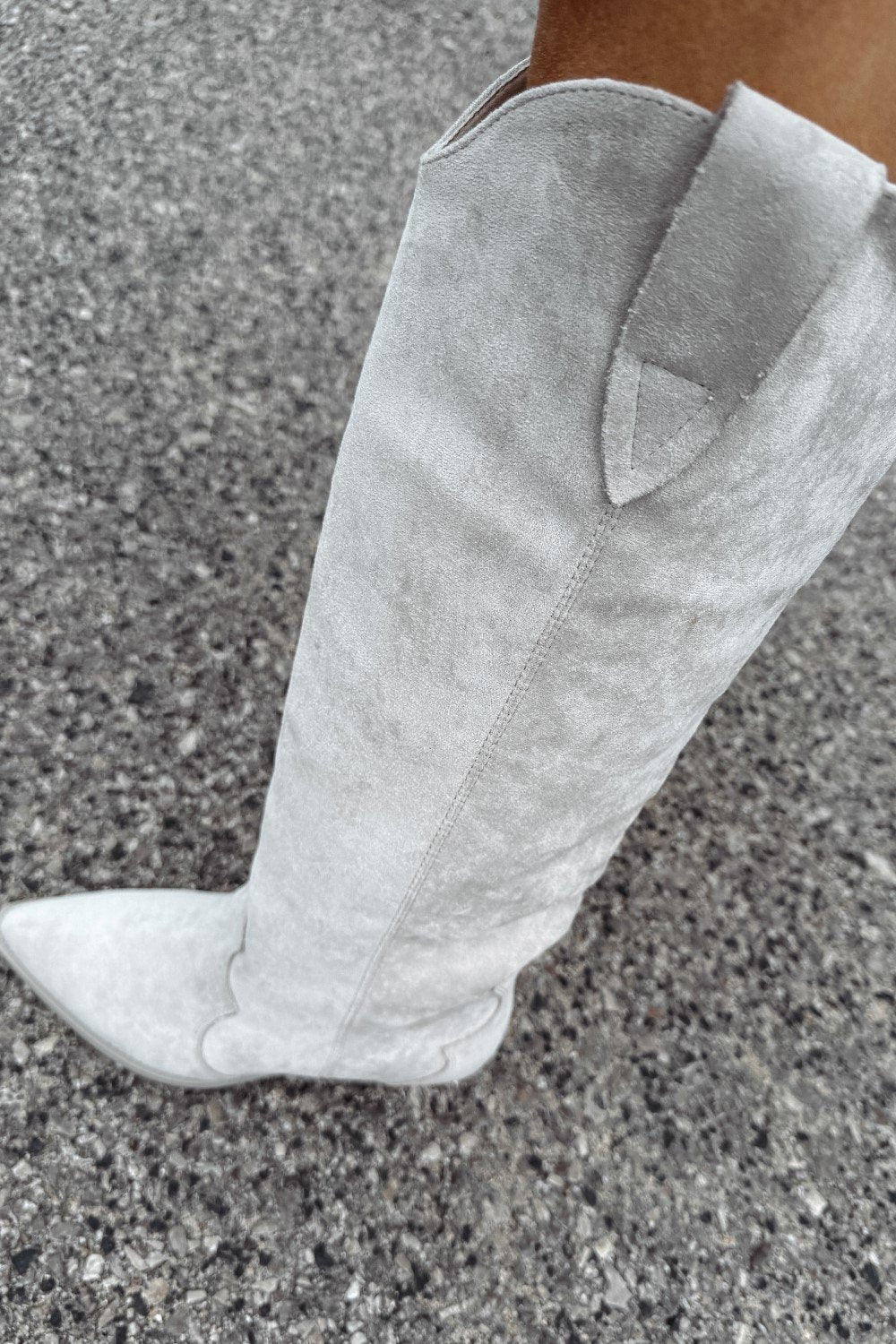 Olive POINT boots