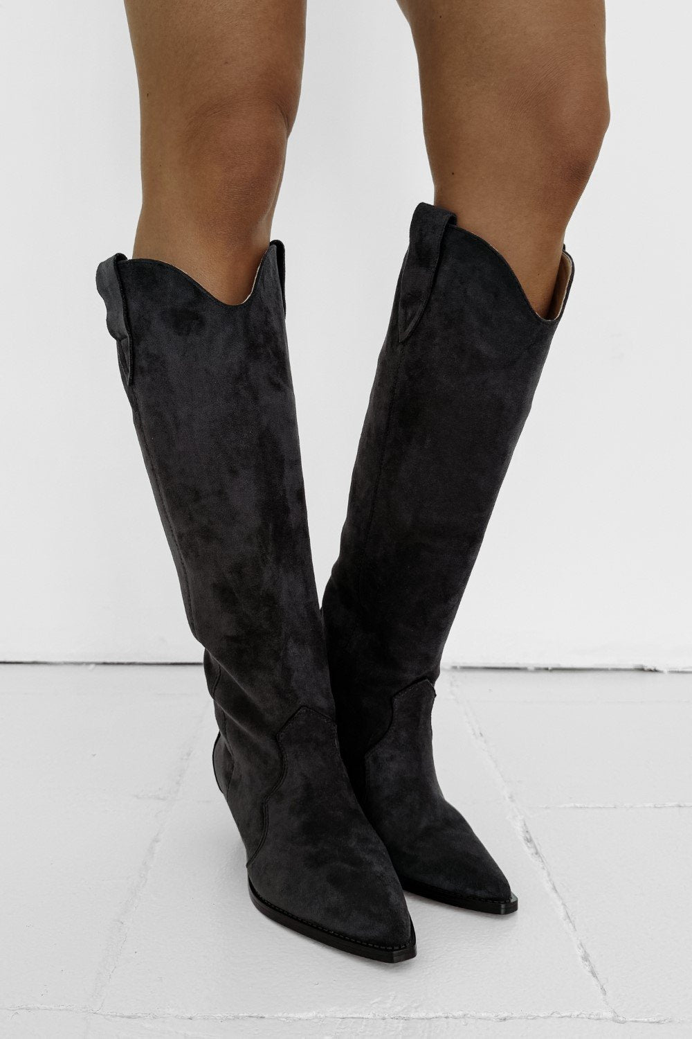 Olive POINT boots