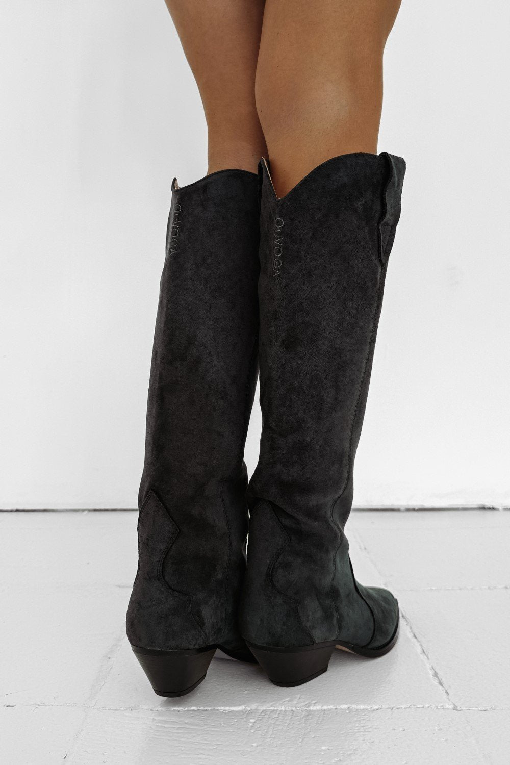 Olive POINT boots