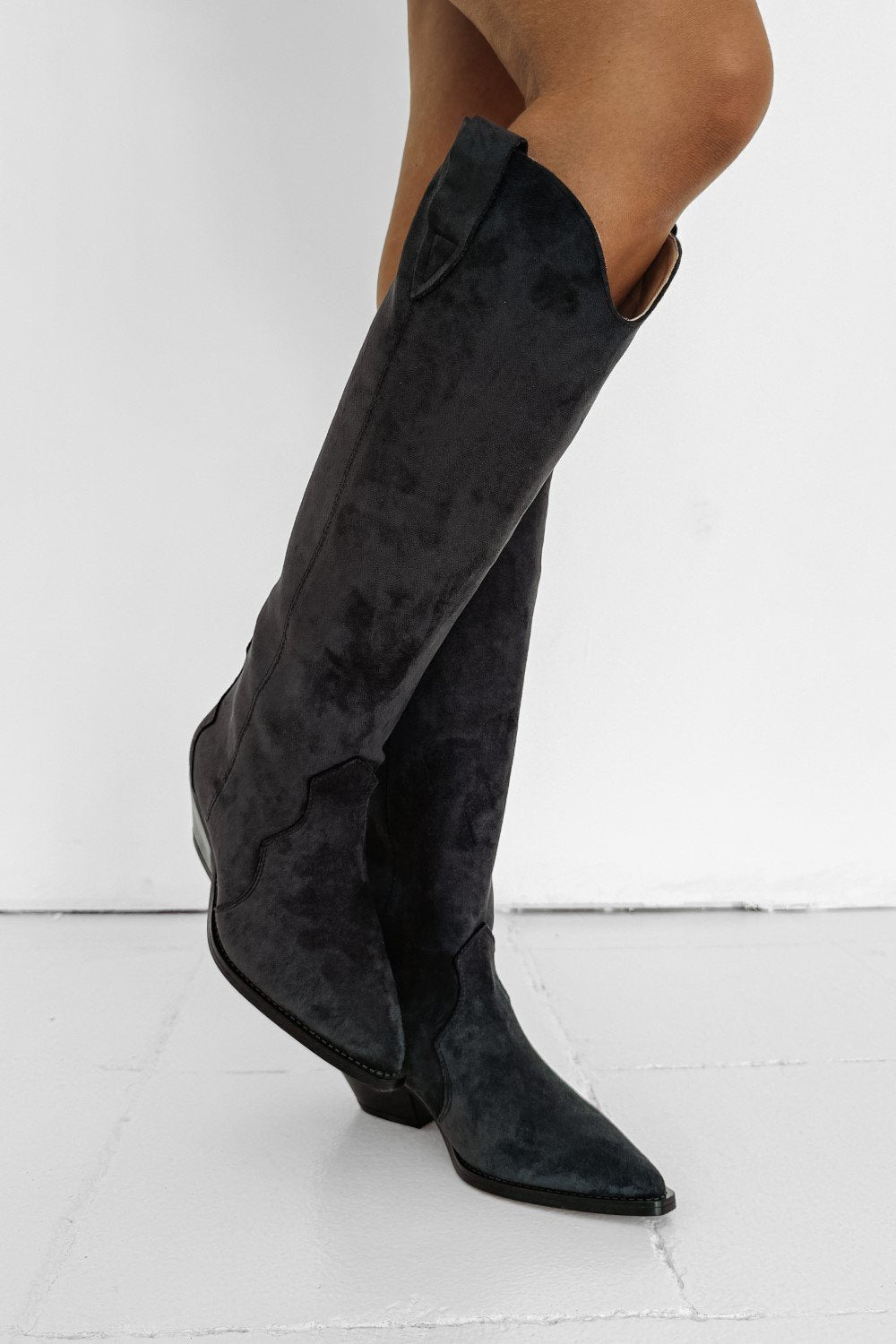 Olive POINT boots