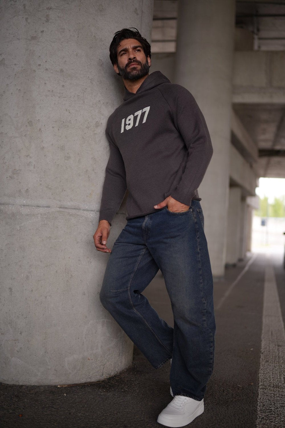 Olavoga Uniqs sweter