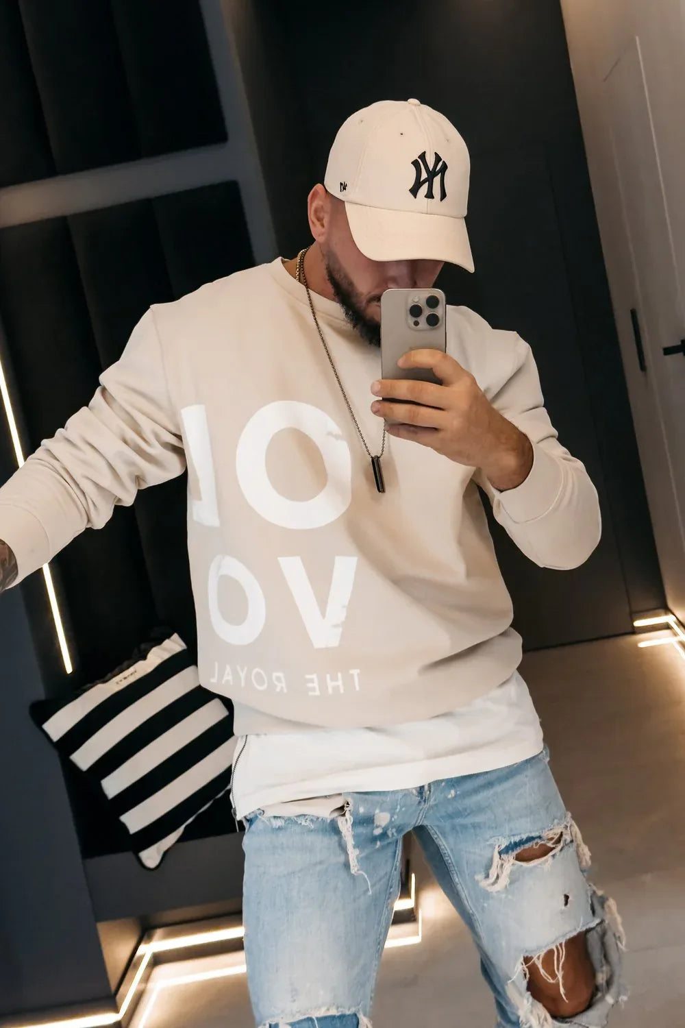 Olavoga Effect Pullover