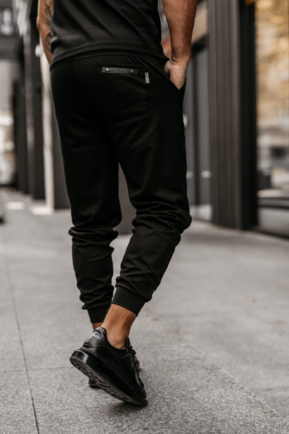 Olavoga Novaviic spodnie modne