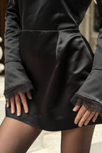 MANDO Rouge Flair Black ruha