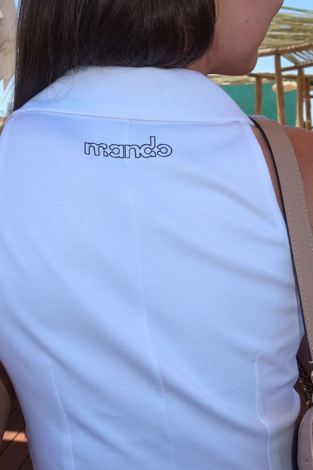 Mando Ace Serve ruha