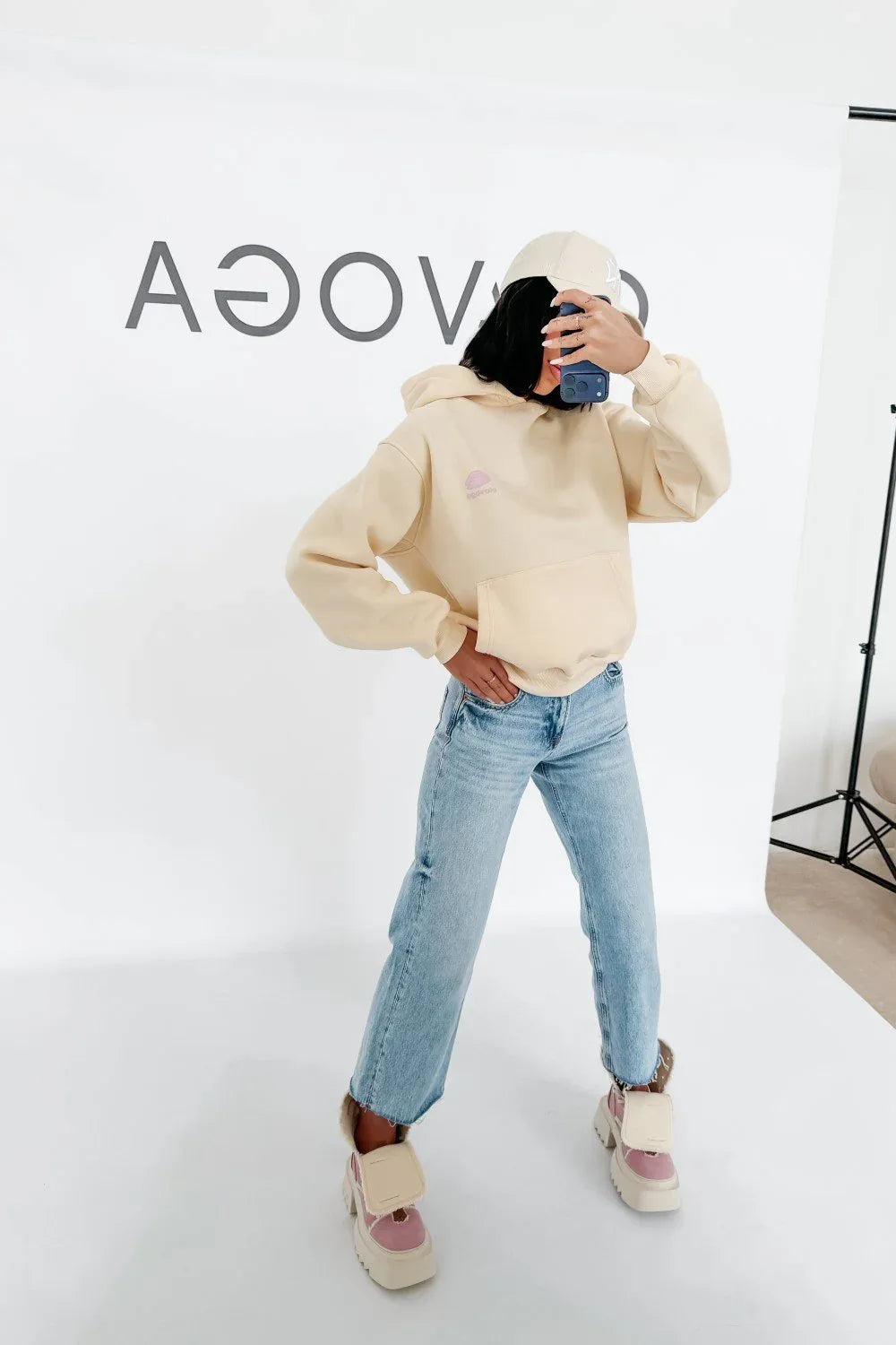 Olavoga Lucky Mindset Pullover