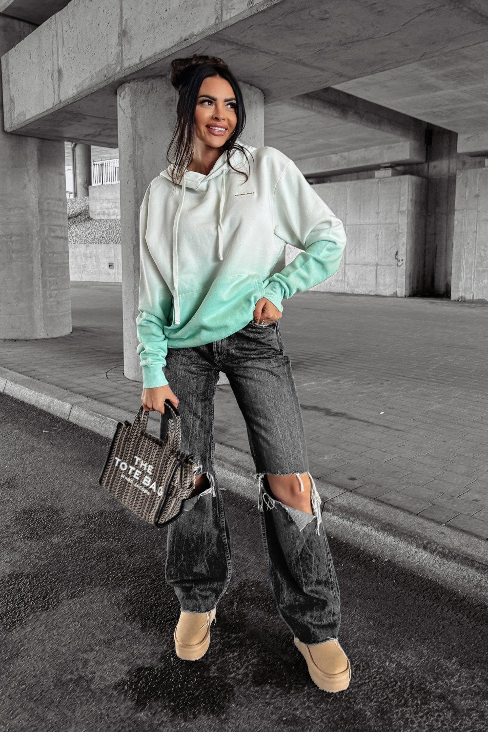 Fade kapucnis pulóver