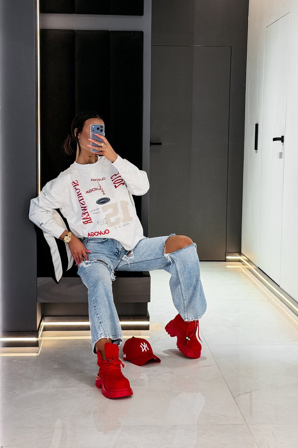 Olavoga Apare Sweatshirt