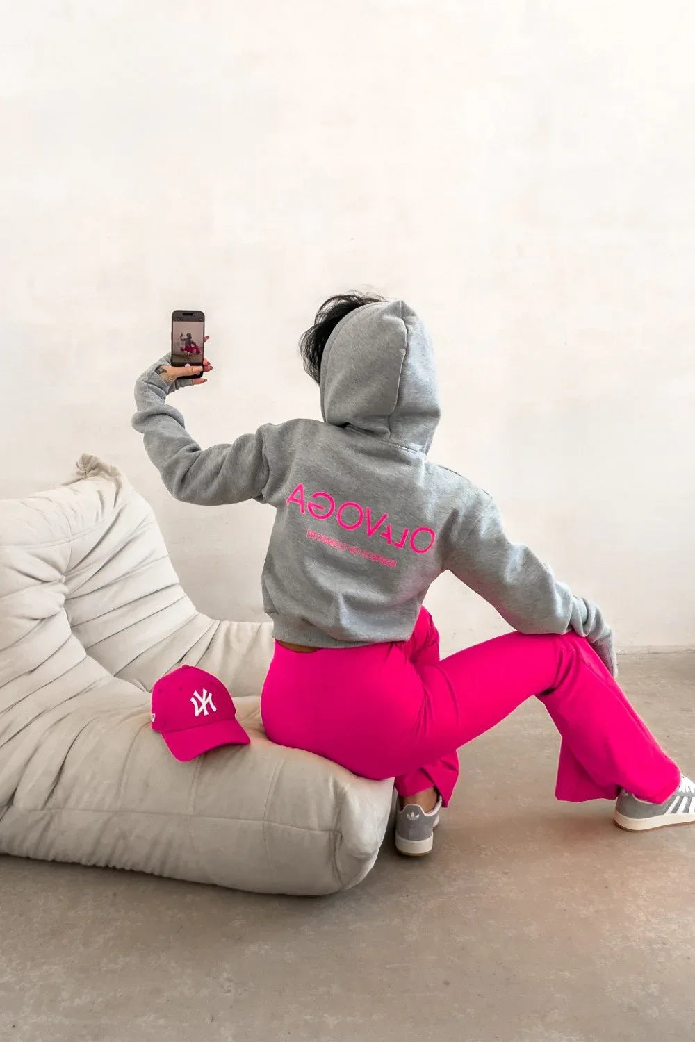 Olivgrüner Lumink-Pullover
