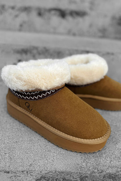 Olive Baila boots 