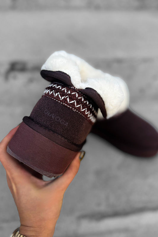 Olive Baila boots 
