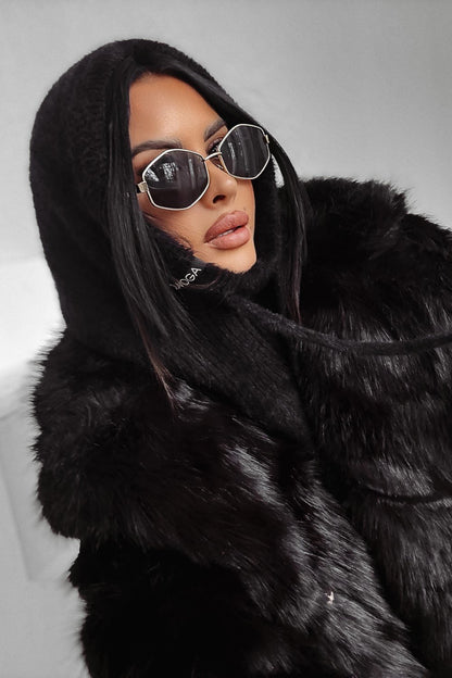 Olavoga Sabina símaszk