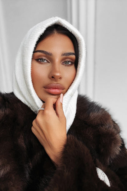 Olavoga Sabina símaszk