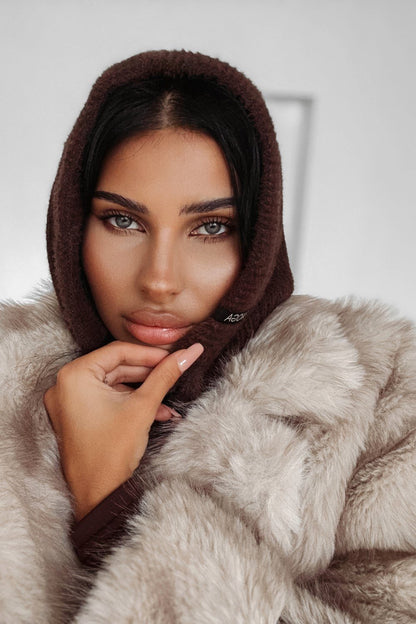 Olavoga Sabina símaszk