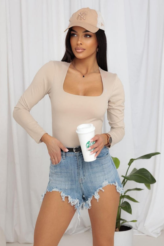 Azzurra body