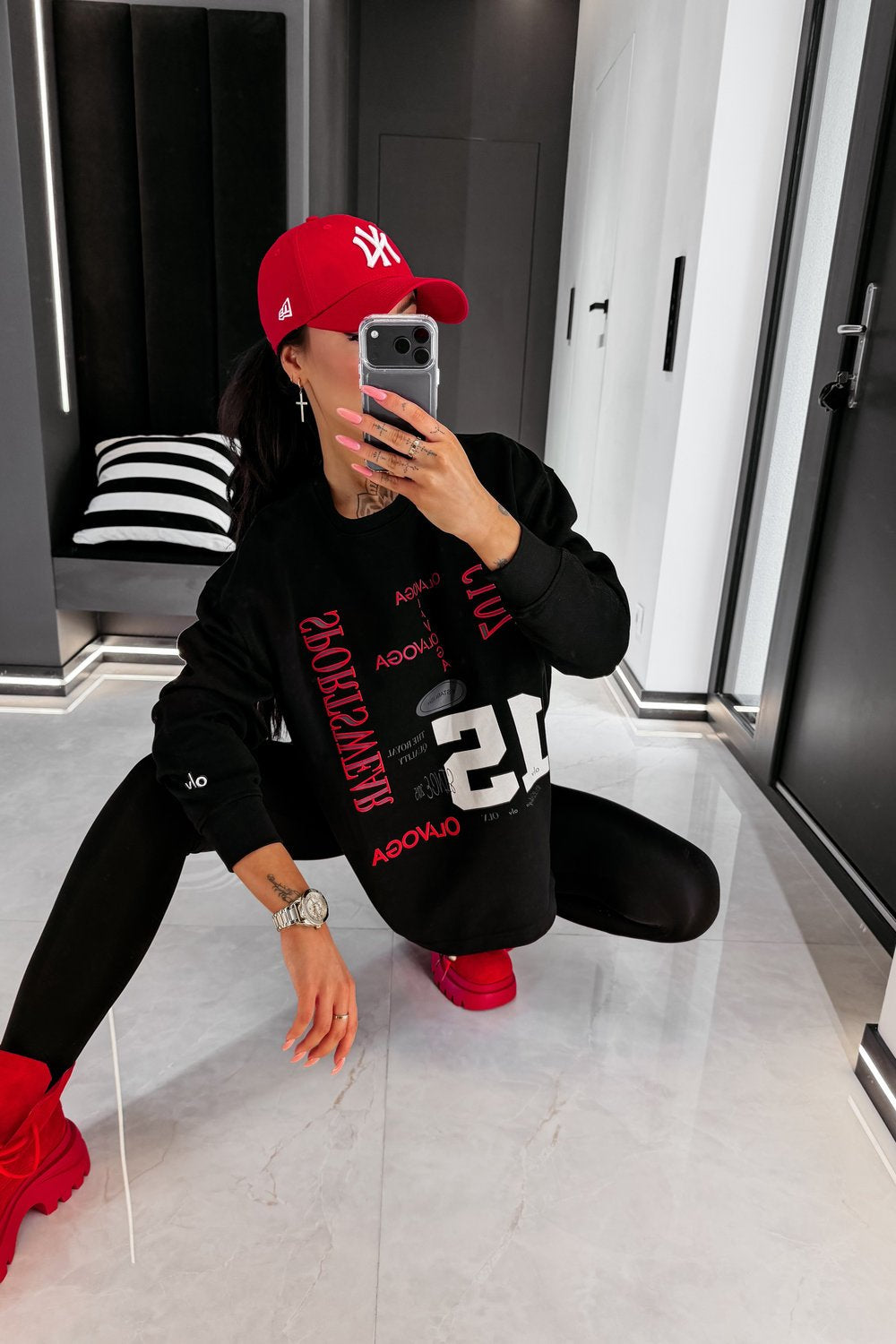 Olavoga Apare Sweatshirt