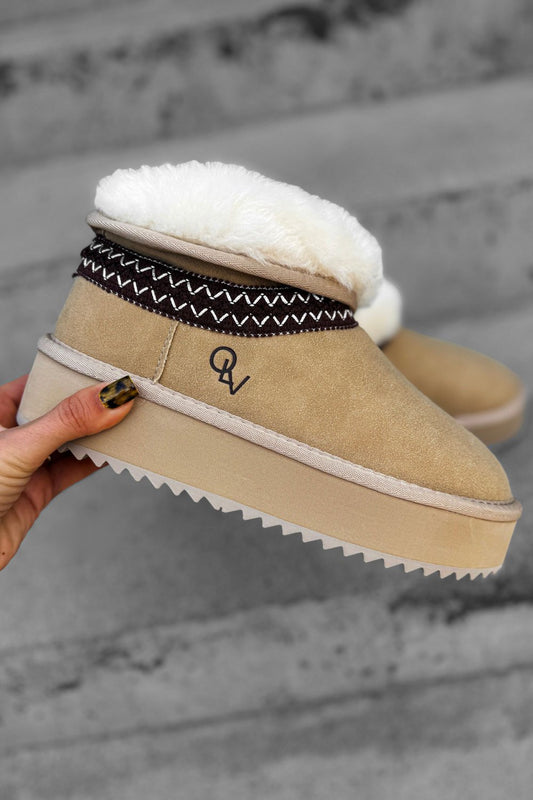 Olive Baila boots 