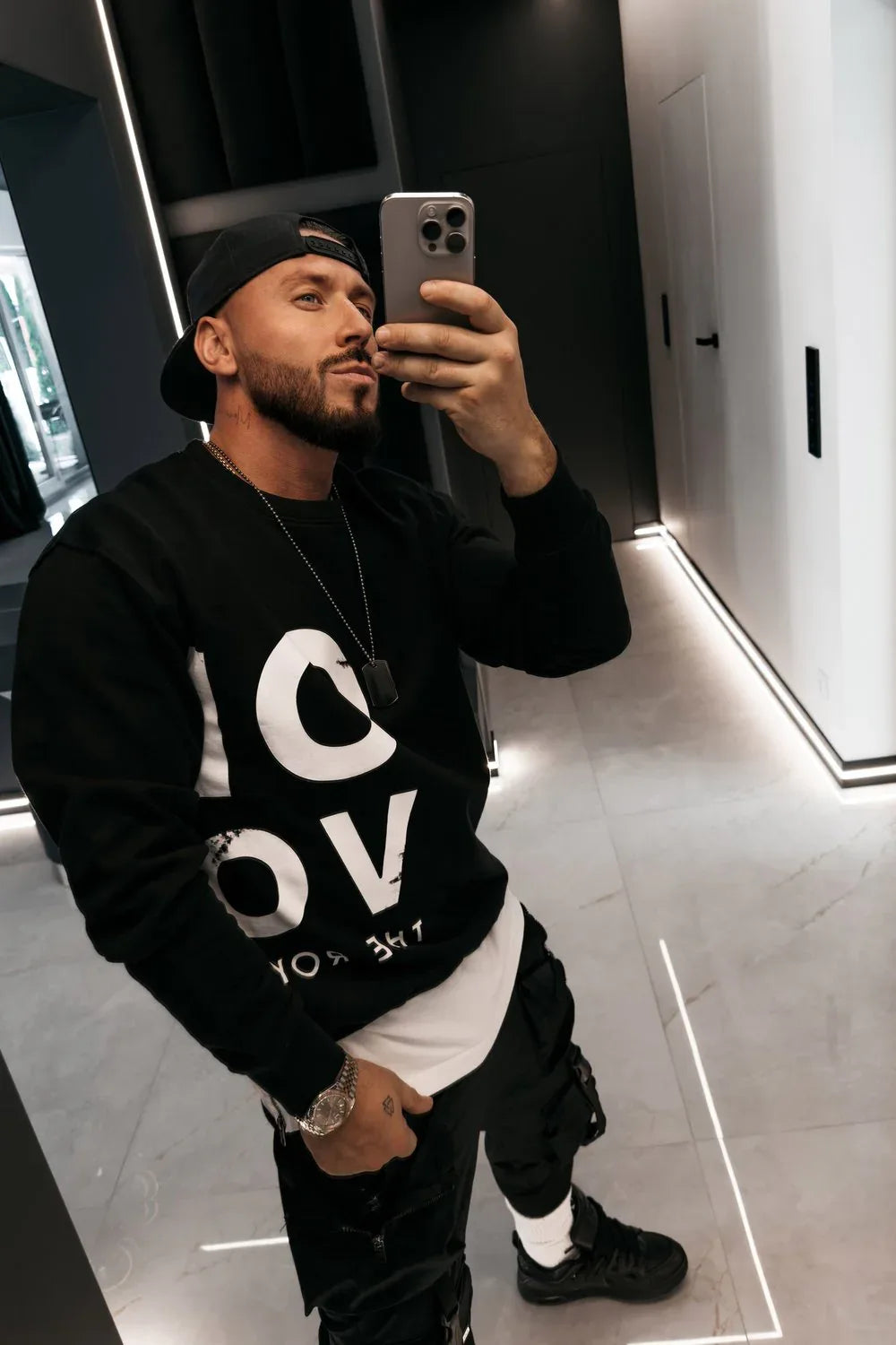 Olavoga Effect Pullover
