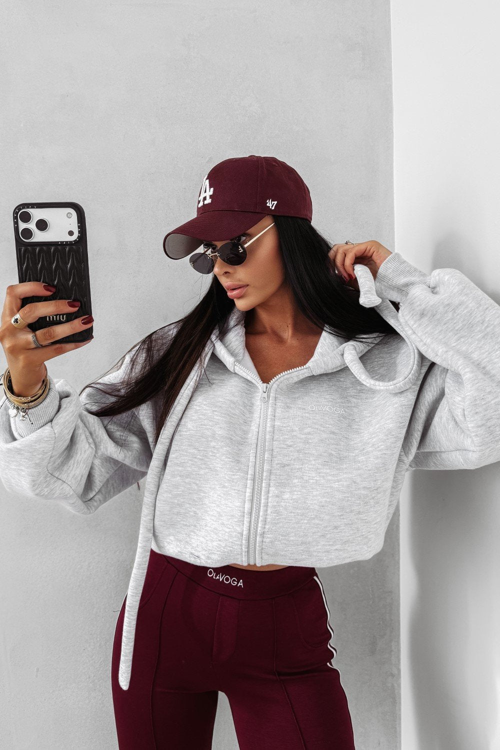 Olavoga Feelings pulóver