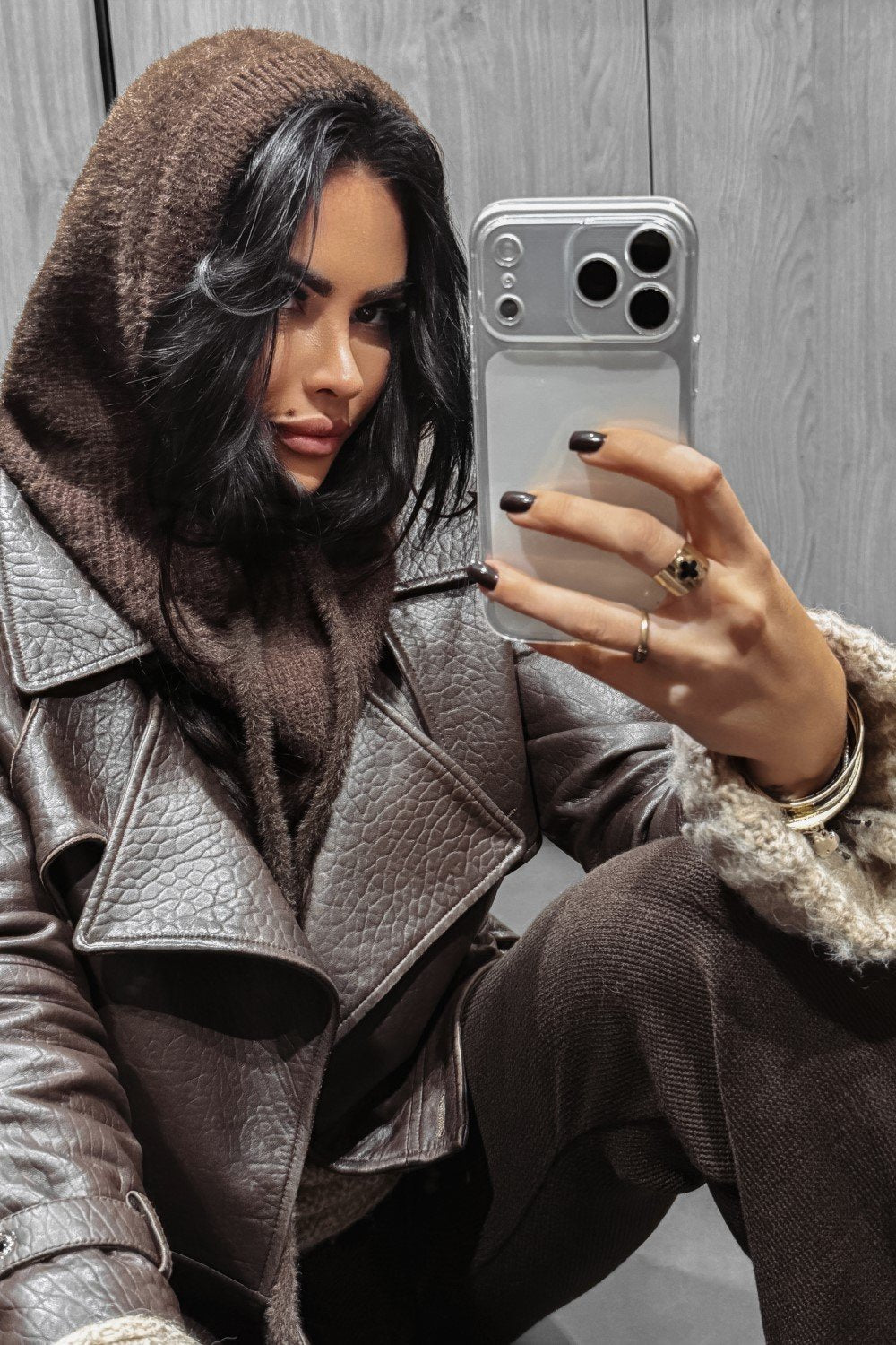 Olavoga Sabina símaszk